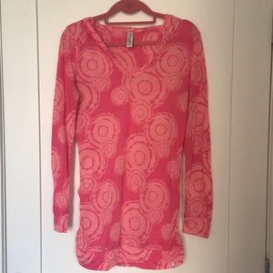 Pink lightweight yoga tunic